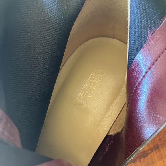 Michael Kors Women's Clara Heeled Dress Booties Merlot size 10 - Picture 9 of 10
